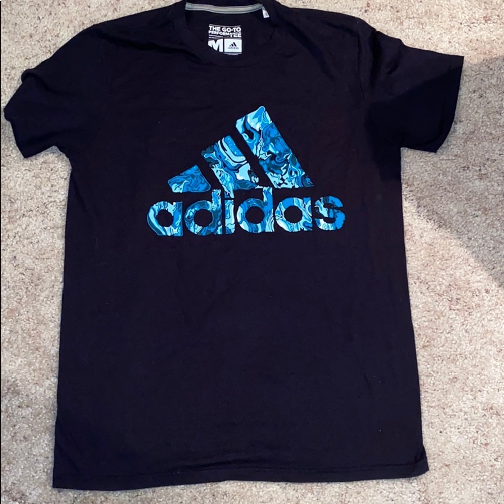 Adidas Tshirt